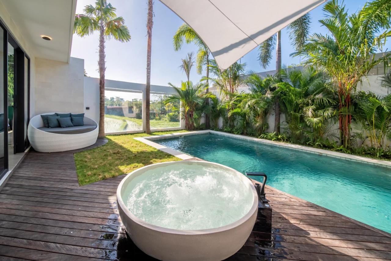 Rice Field View With Sauna Projector And Jacuzzi Unique Design Canggu Extérieur photo